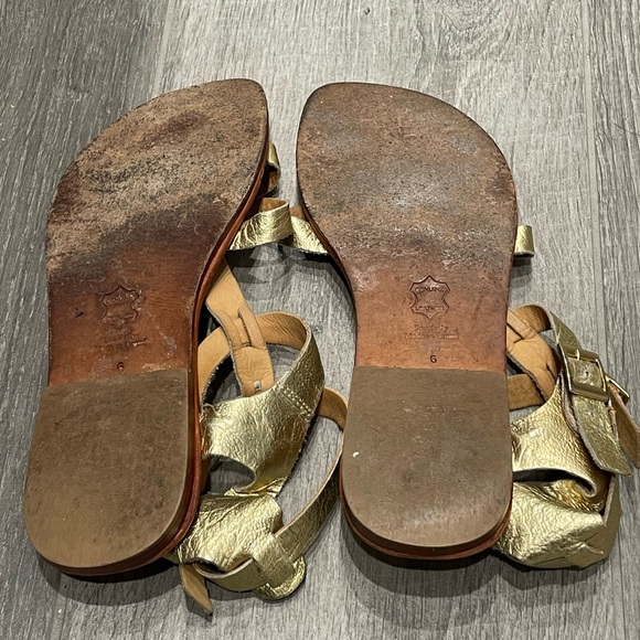 Matt Bernson metallic gold stud gladiator sandal-6 - Picture 5 of 11